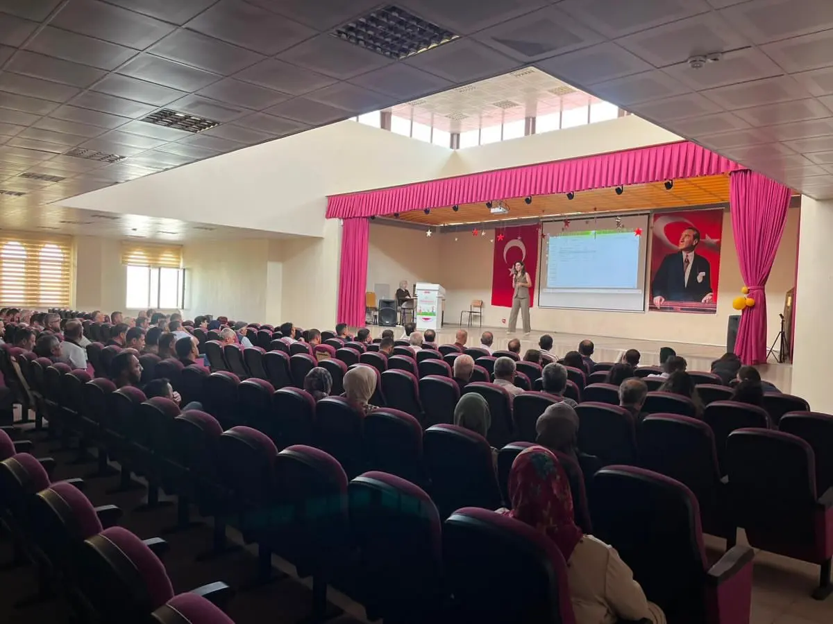 Şuhut'ta Koruyucu Aile Hizmetleri Tanıtıldı
