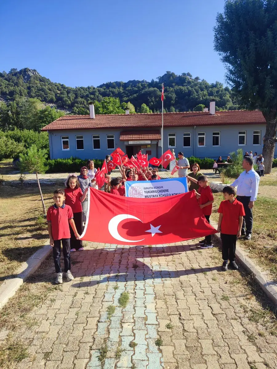 Okullarda Yeni Eğitim Yılı Coşkuyla Başladı