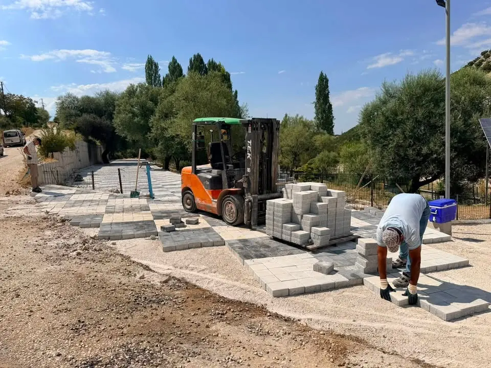 Sarıidris Belediyesi'nden Başpınar'da peyzaj çalışmaları