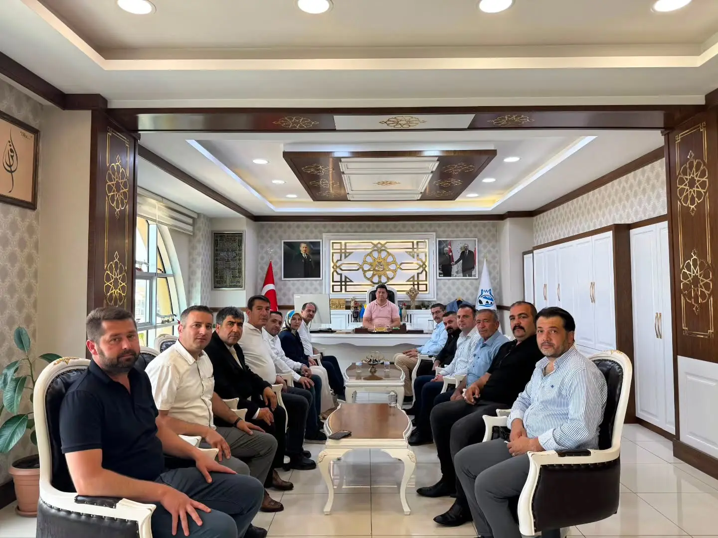 MHP Bolvadin İlçe Teşkilatı'ndan Başkan Aynacı'ya Ziyaret