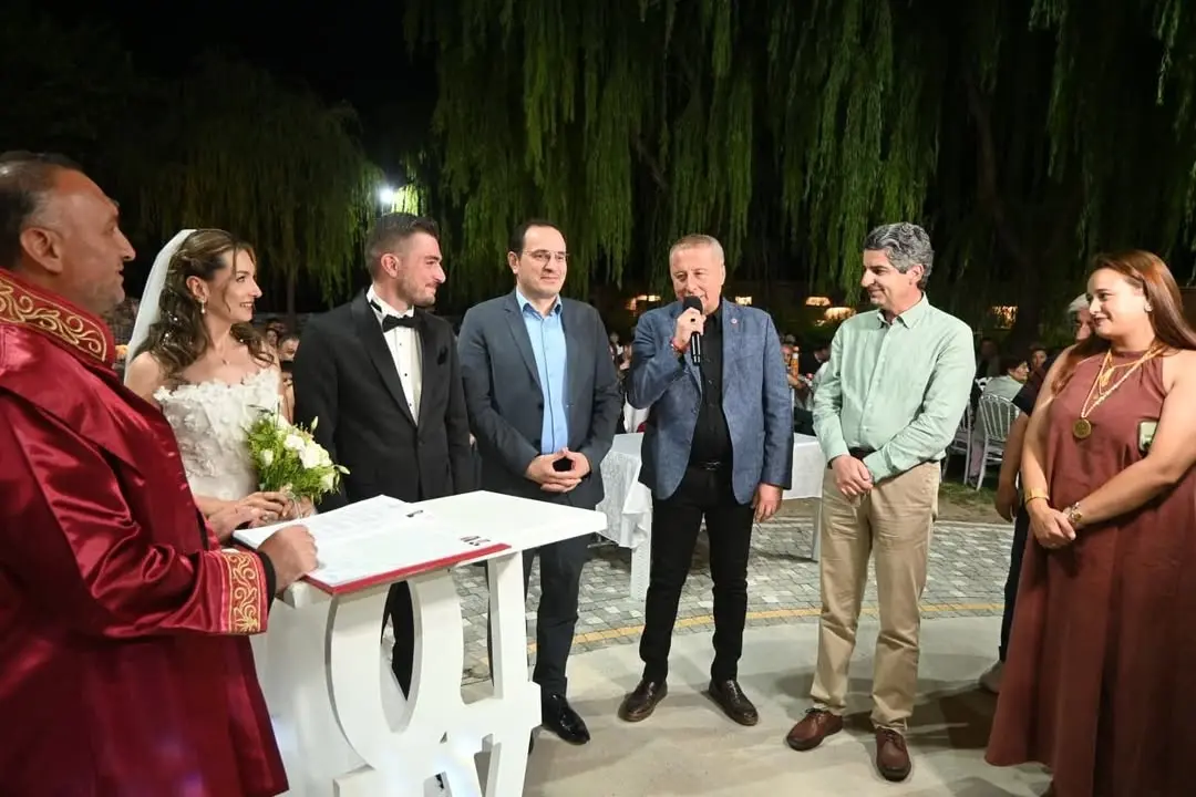 Kaymakam Türkler, Düğün Törenine Katıldı