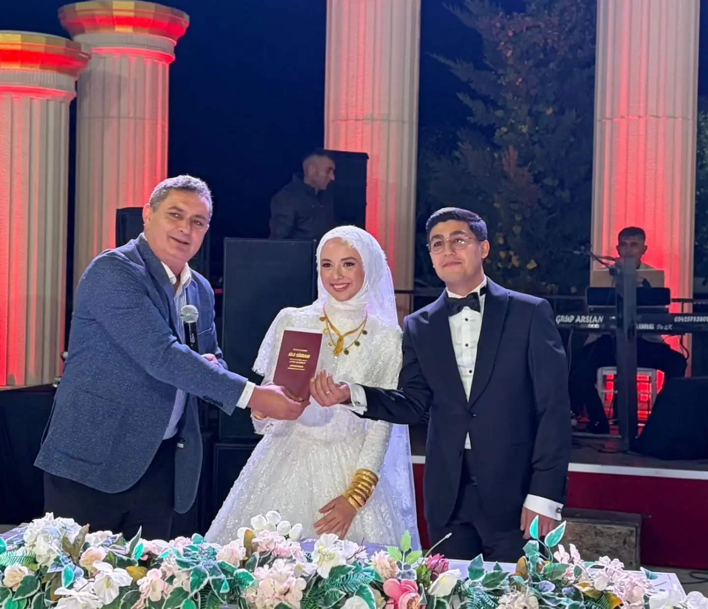 Bursa'da Nikah Törenine AFAD Müdürü Katıldı