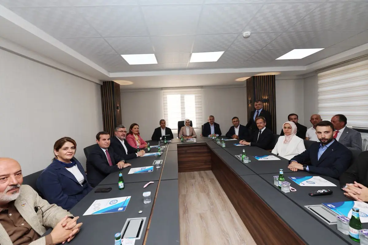 Aile ve Sosyal Hizmetler Bakanı Emirdağ'ı Ziyaret Etti
