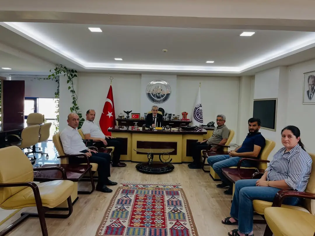 İş adamlarından esnaf odasına hayırlı olsun ziyareti