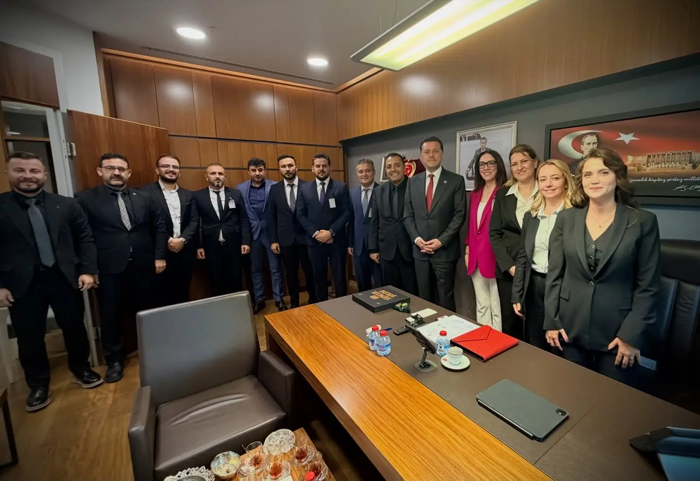 Eskişehir Sağlık-Sen Yönetimi TBMM'de Ziyaret Gerçekleştirdi