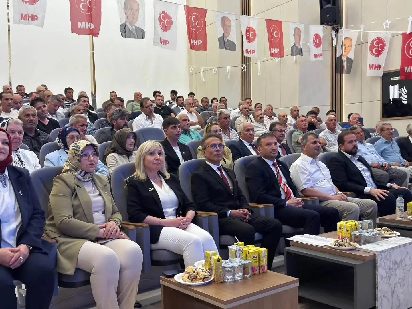 Emirdağ'da MHP İlçe Kongresi Gerçekleşti