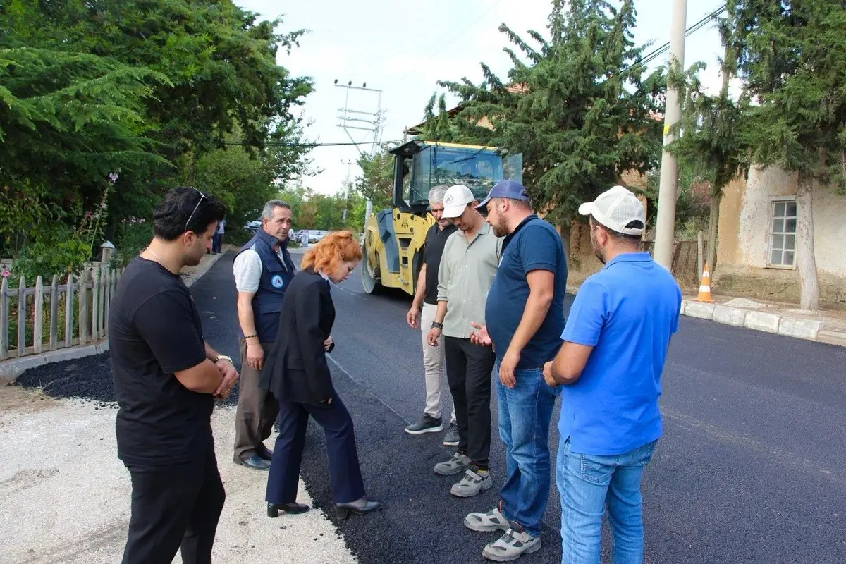 Yaka Başmakçı Köy Yolu'nda Asfalt Çalışmaları Başladı