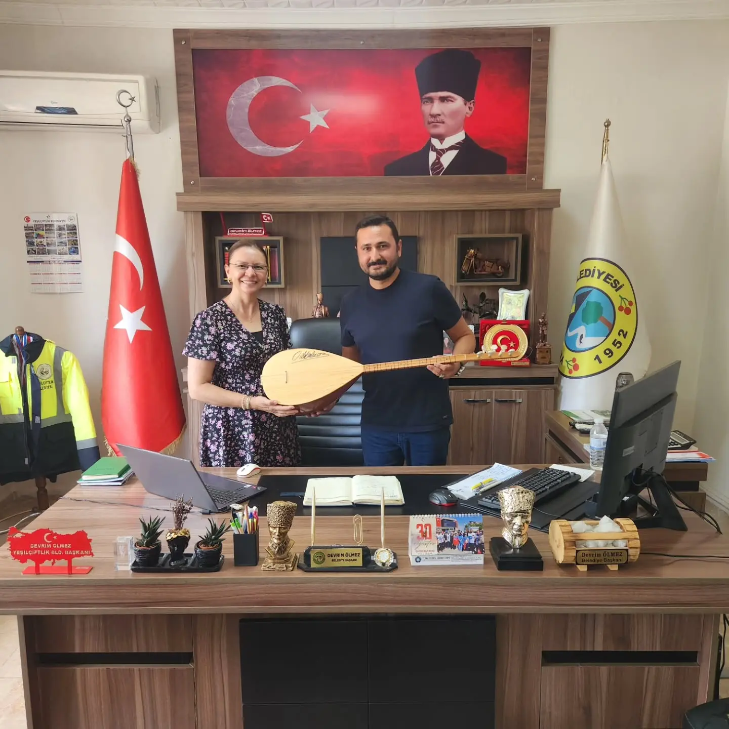 Kiraz Festivali'nde imza töreni gerçekleştirildi