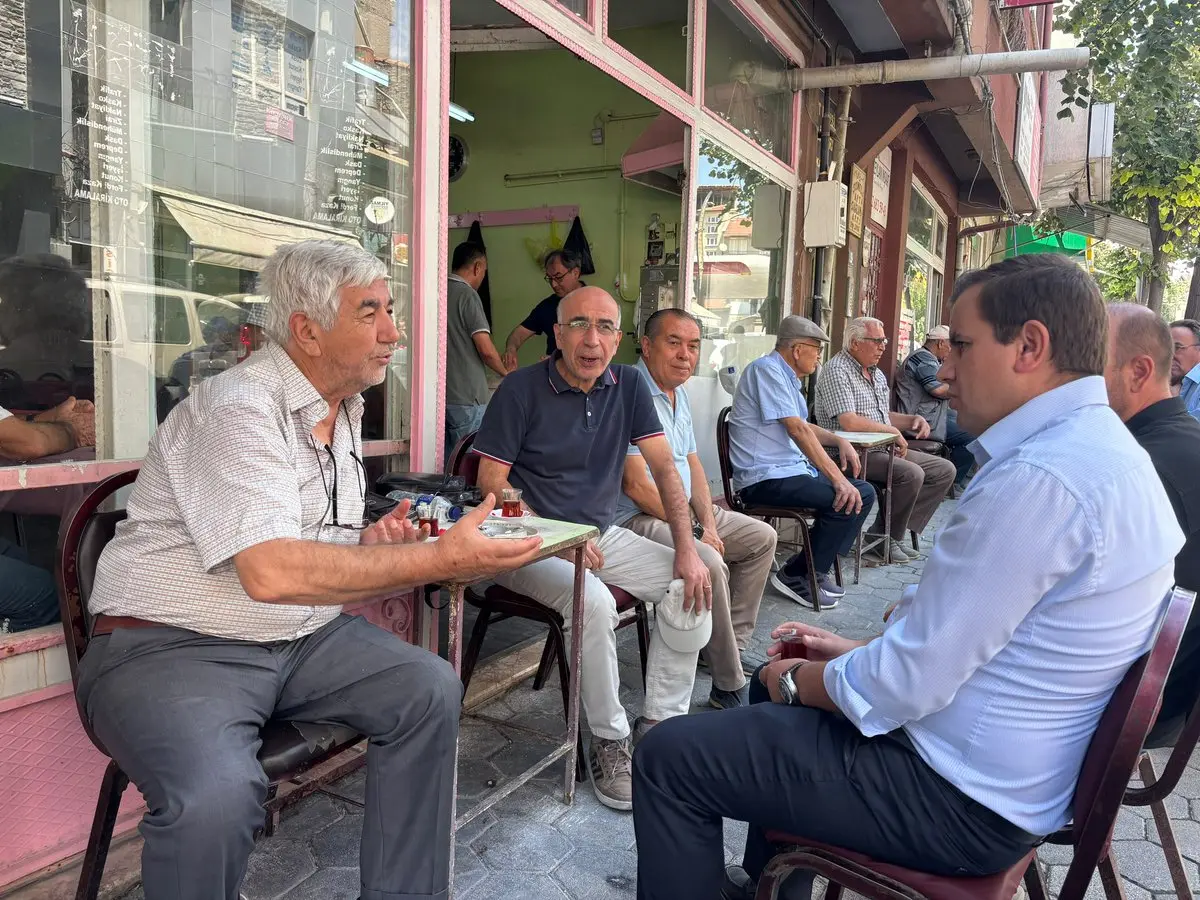 Kaymakam Adem Topaca esnafı ziyaret etti