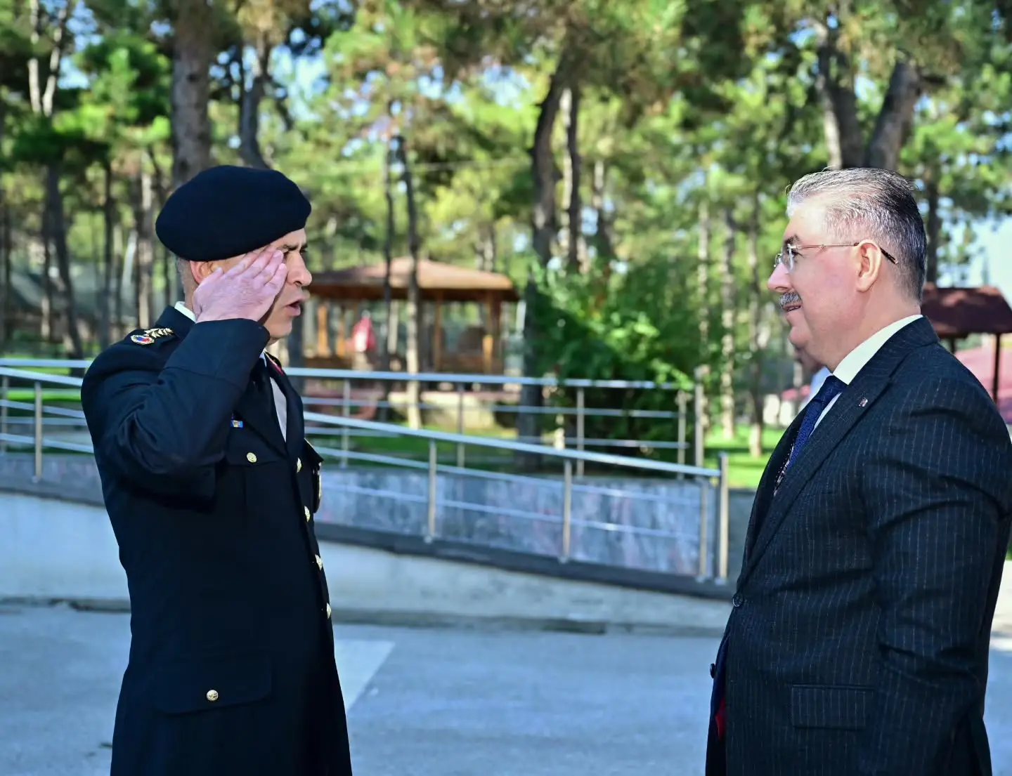 Vali Yılmaz'dan Jandarma Ziyareti