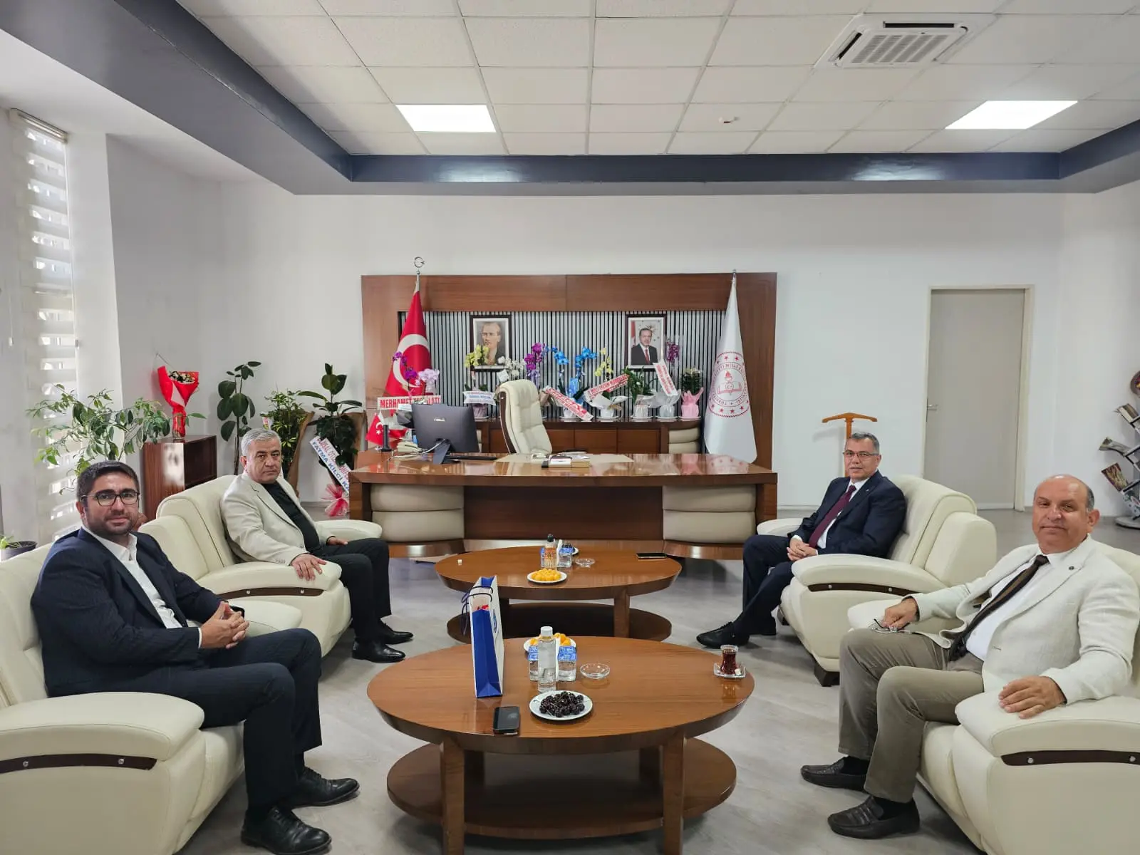 İsmail Altınkaynak'a Ziyaretler Devam Ediyor