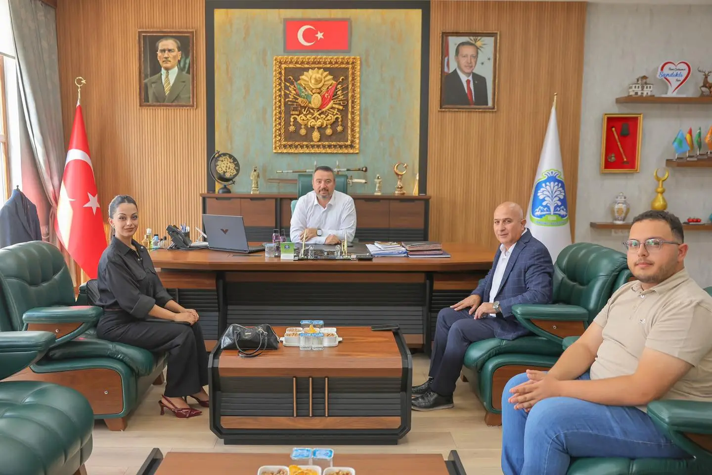 Mimoza Kozmetik Sandıklı'da Ziyaret Gerçekleştirdi