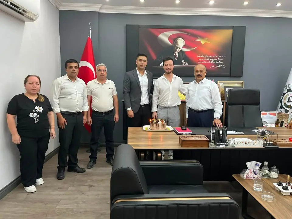 Dinar Ticaret ve Sanayi Odası'nda doğum günü kutlaması