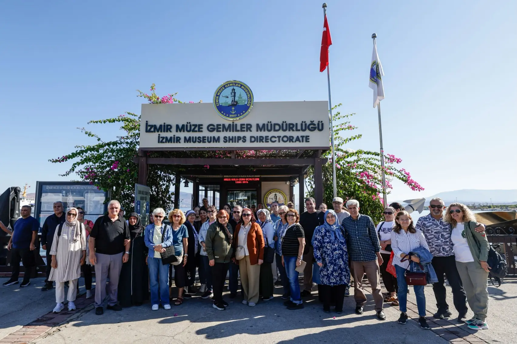 İzmir'de Emeklilere Ücretsiz Gezi Programı