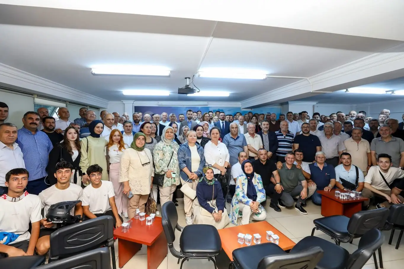 AK Parti 25. kuruluş yıl dönümünü kutladı