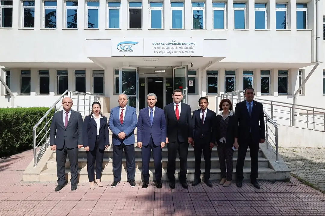 Vali Aktaş, SGK İl Müdürlüğü'nü ziyaret etti