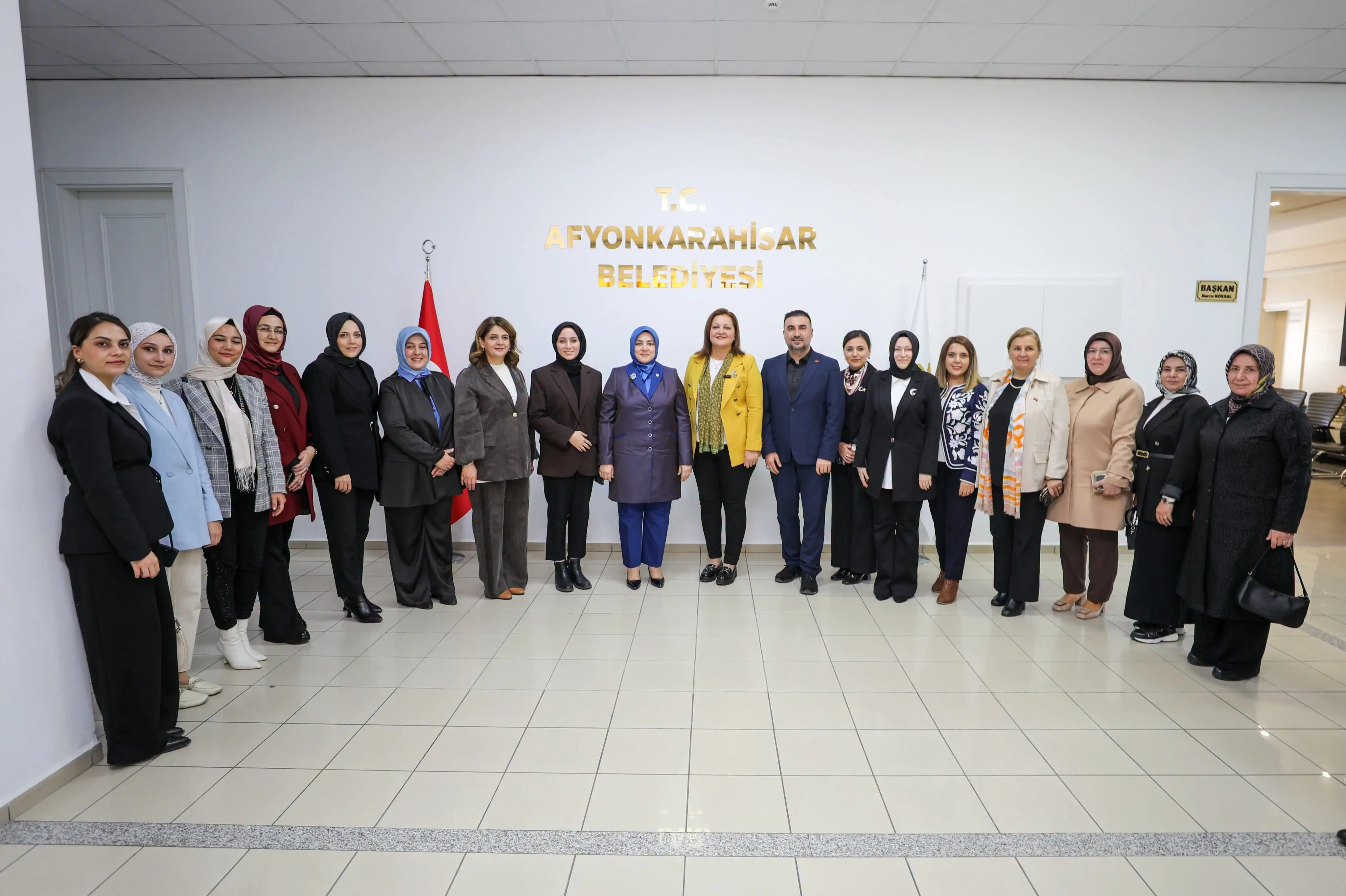 AK Parti Kadın Kolları'ndan Ziyaret