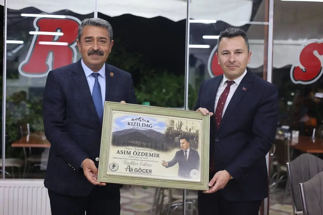 Şarkikaraağaç'ta Veda Yemeği Düzenlendi