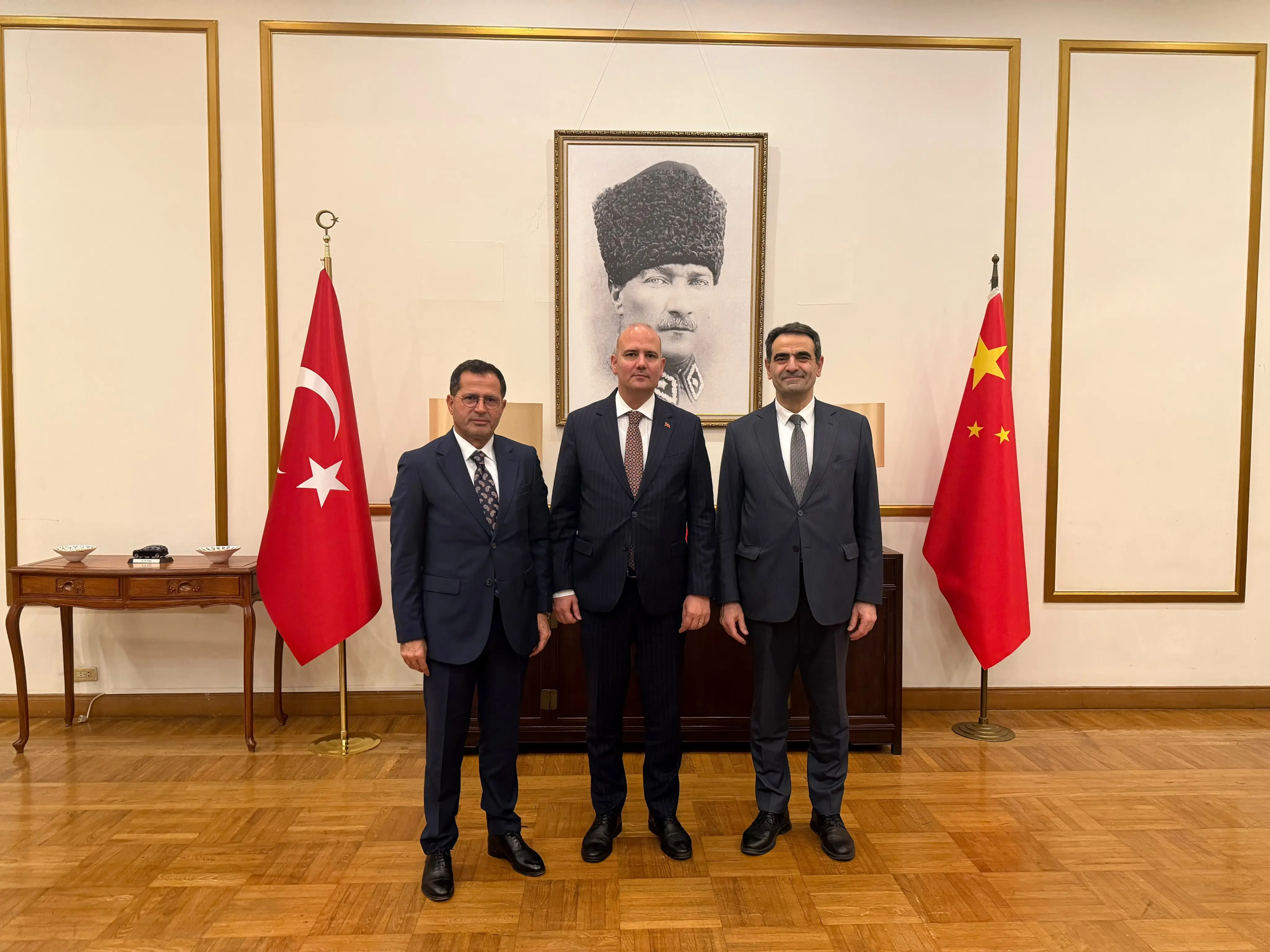 Türkiye-Çin İlişkileri Gelişiyor