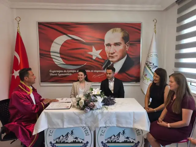 Yeşilova'da İlaçlama Çalışmaları Devam Ediyor