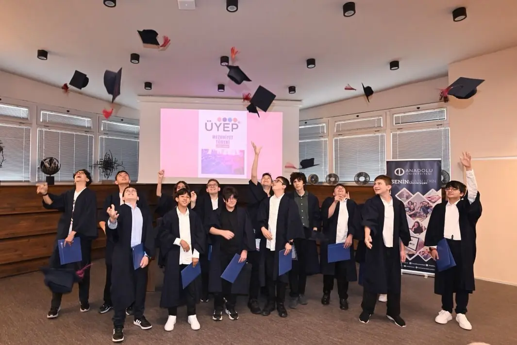 Anadolu Üniversitesi Mezuniyet Töreni Gerçekleştirildi