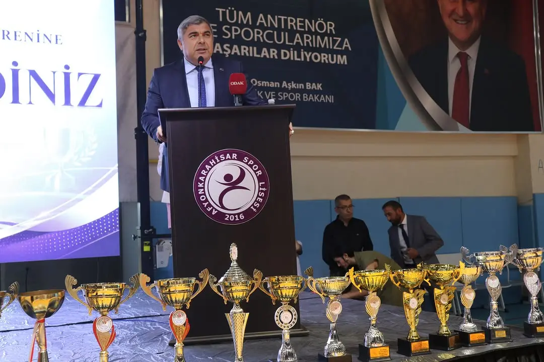 Spor Lisemizde Mezuniyet ve Ödül Töreni Gerçekleşti