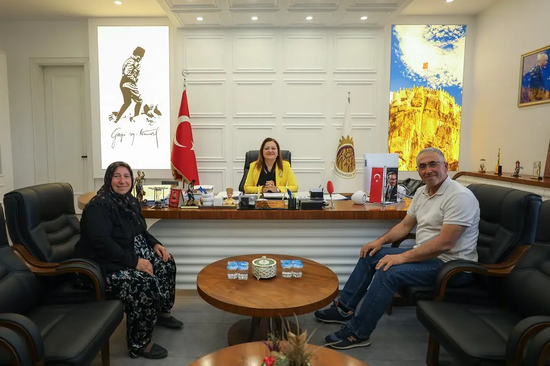 Raşit ve Emine Karadeniz Dinar'da Ağırlıklandı