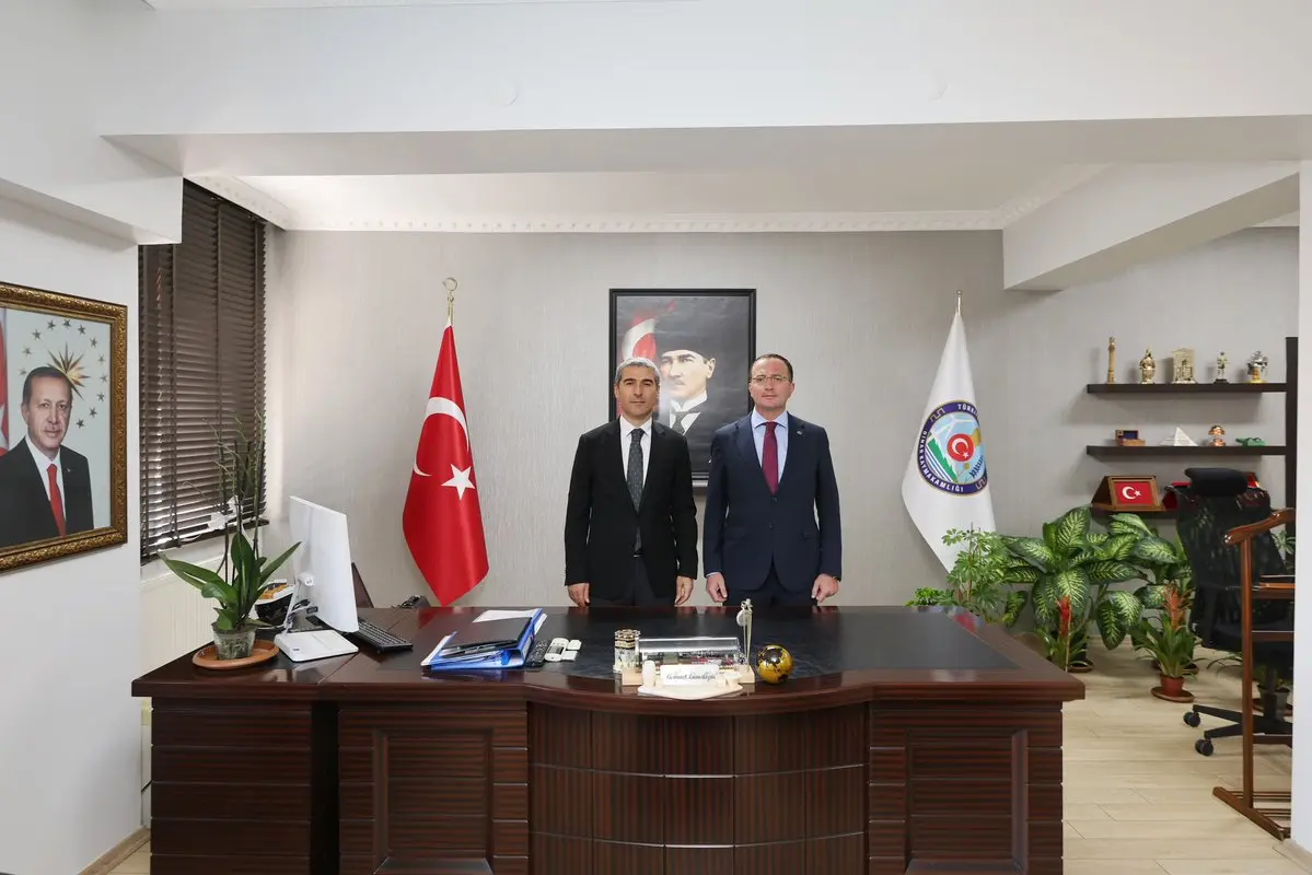 Dinar Valisi'nden Kaymakam'a Ziyaret