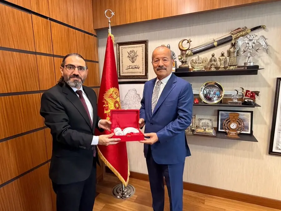 Kızılay İçecek Genel Müdür Yardımcısı Meclis'te