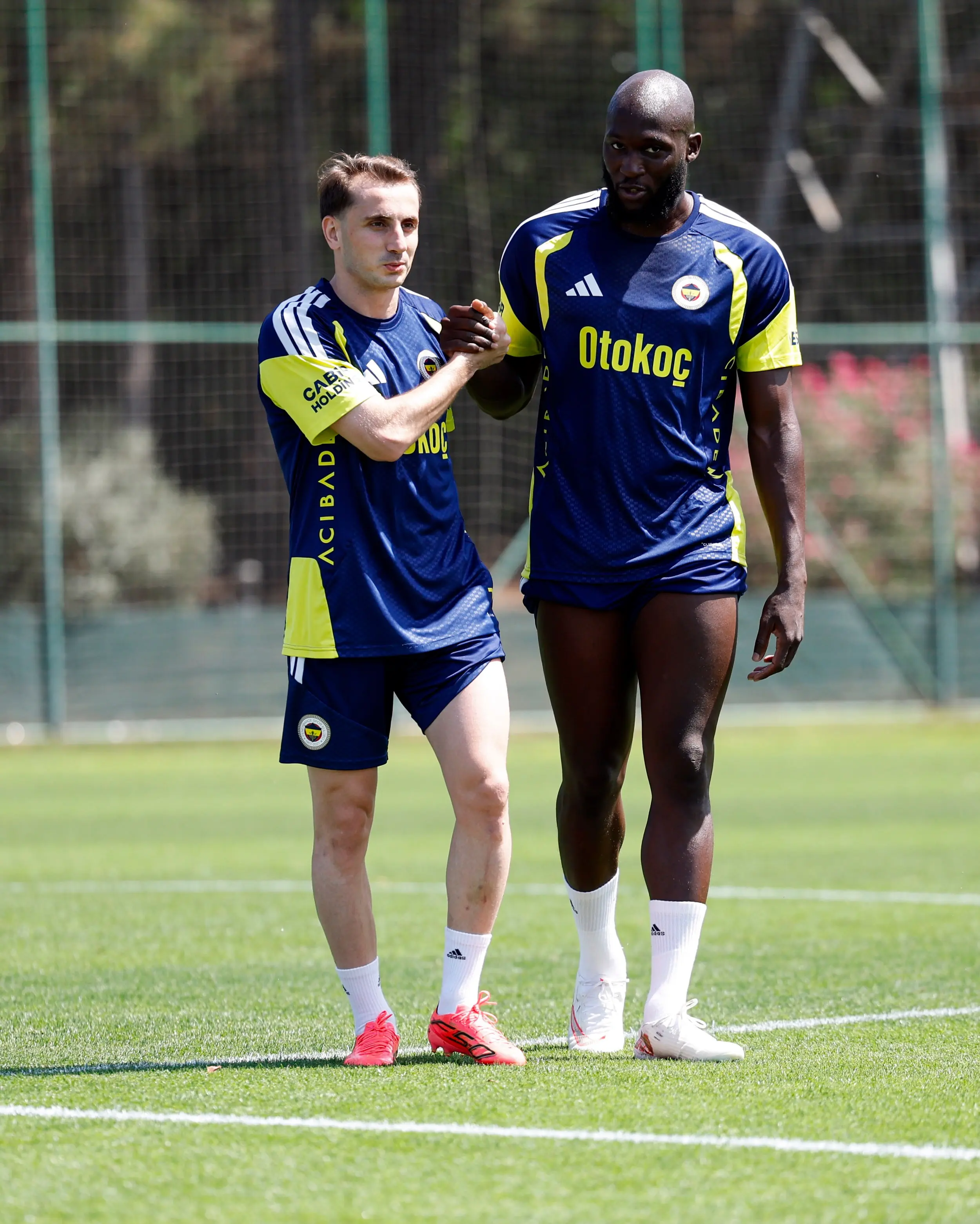 Fenerbahçe, UEFA Şampiyonlar Ligi hazırlıklarına başladı