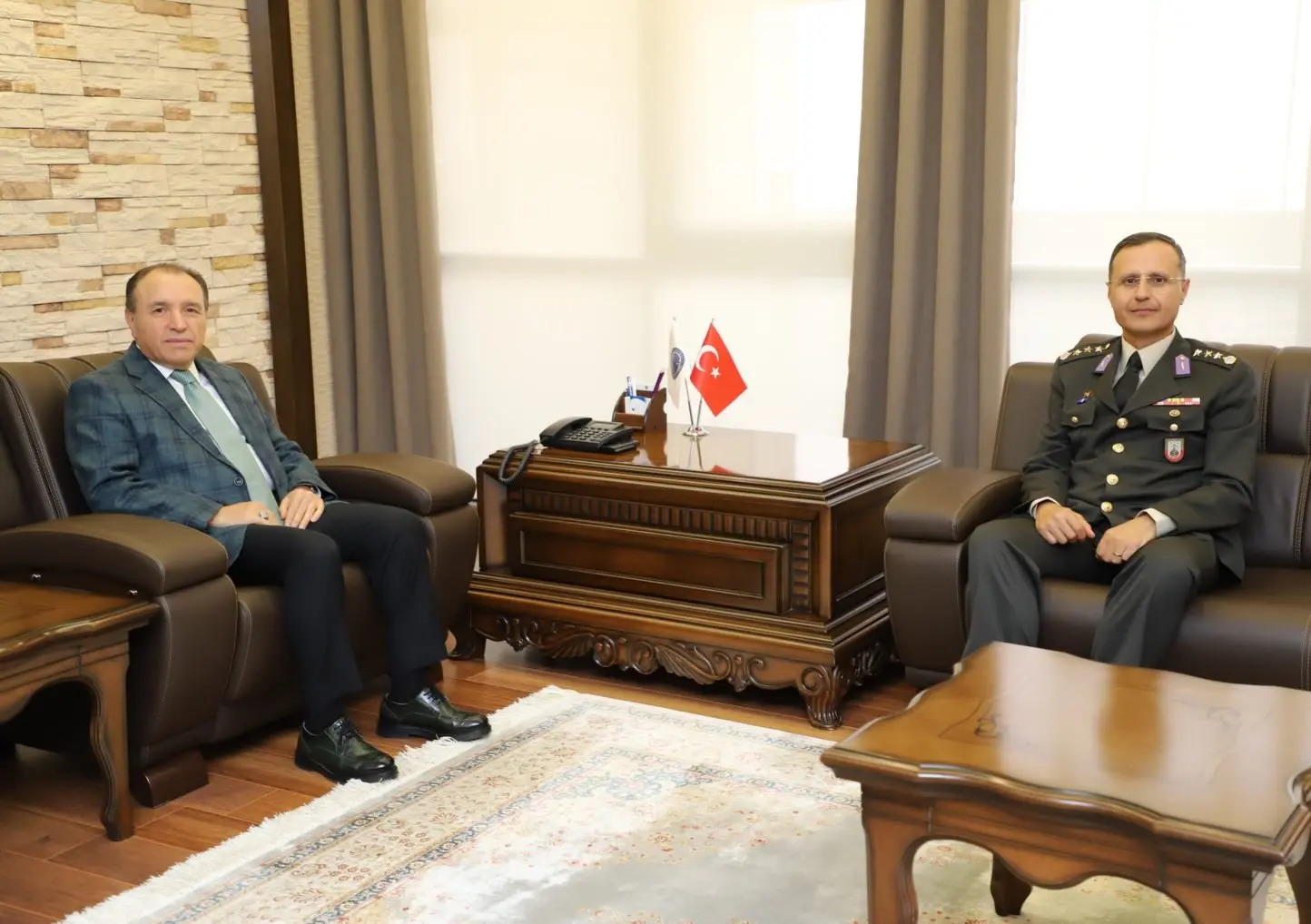 İkmal Albay Ata Tınas'a veda ziyareti