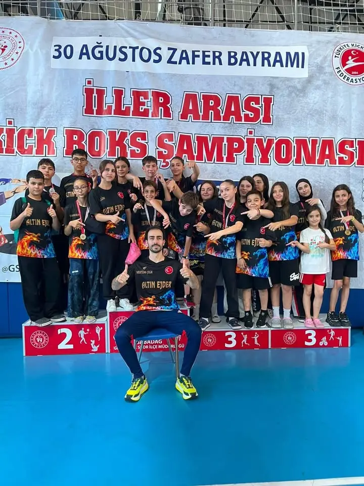 Isparta, Kickboks Müsabakalarında 34 Madalya Kazandı