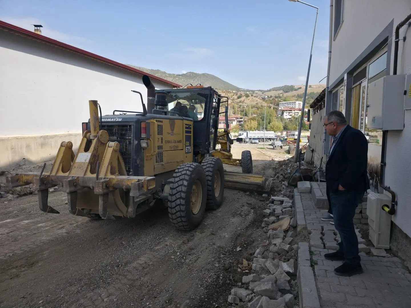 Bayat'ta Yol Yapım Çalışmaları Devam Ediyor