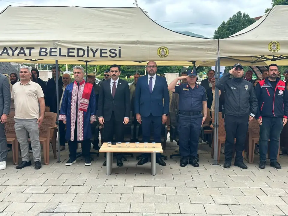Bayat'ta Mezuniyet Töreni Coşkuyla Gerçekleşti