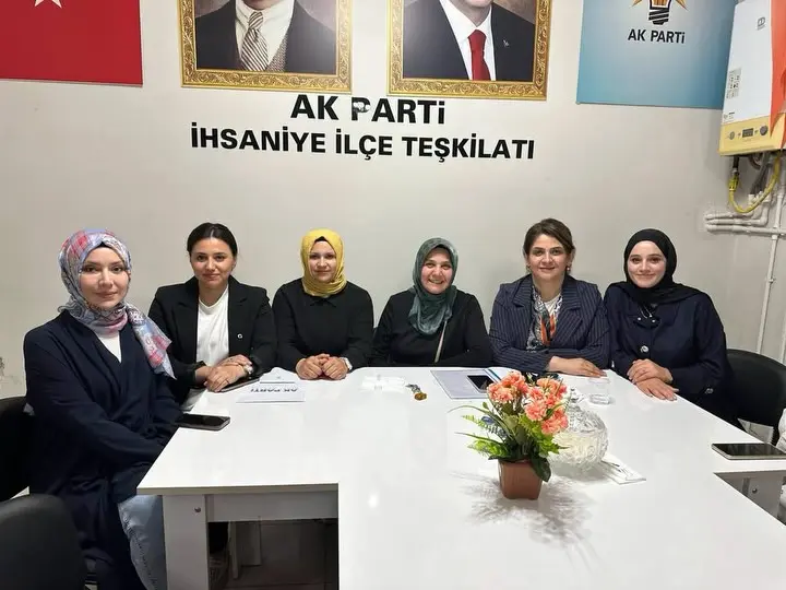 İhsaniye Kadın Kolları Haftalık Toplantısını Gerçekleştirdi