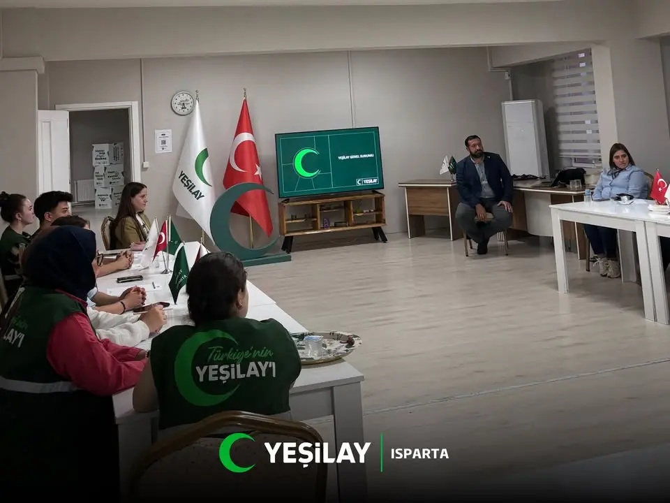 Yeşilay Isparta'da Oryantasyon Eğitimi Gerçekleştirildi