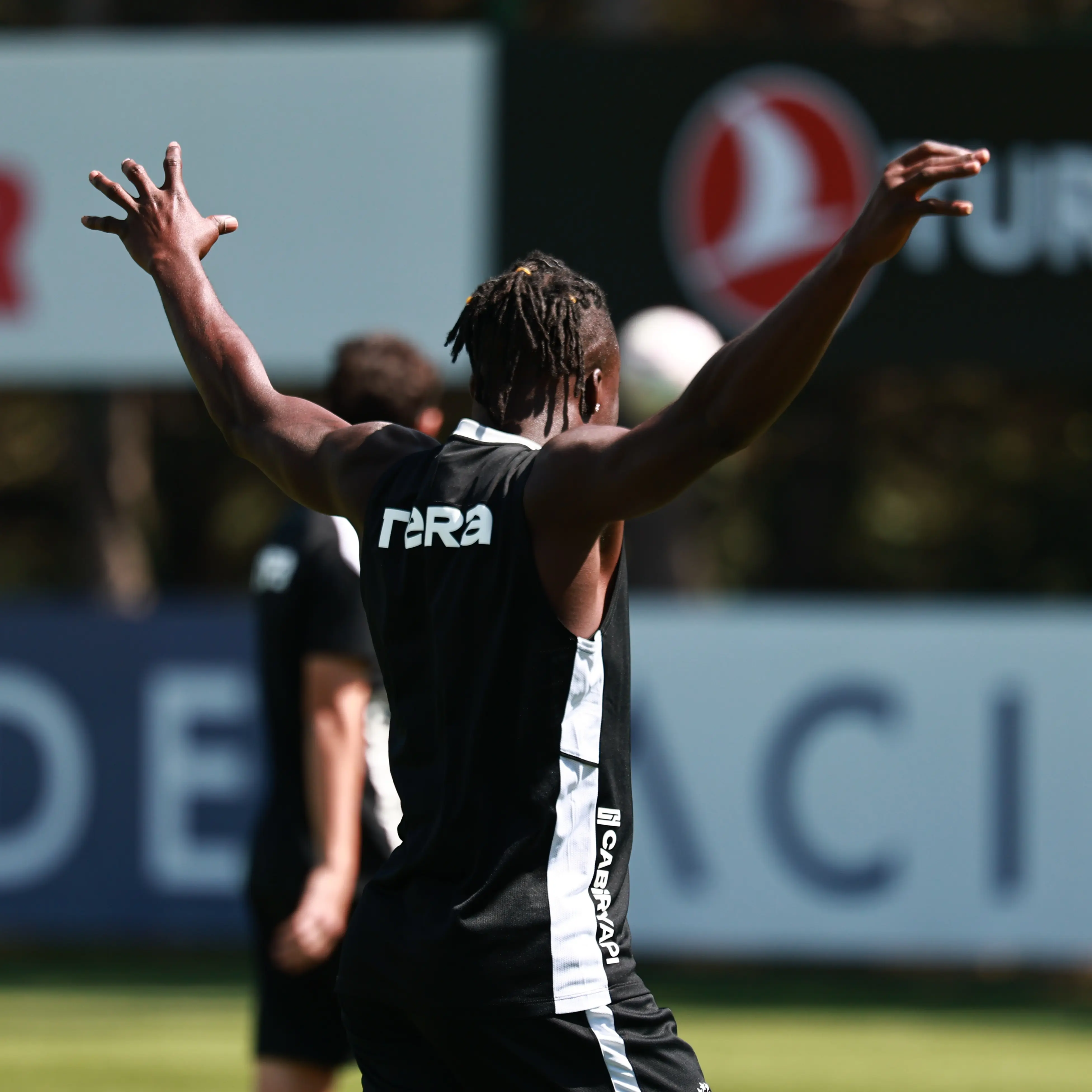 Beşiktaş, Fenerbahçe maçı hazırlıklarını sürdürüyor