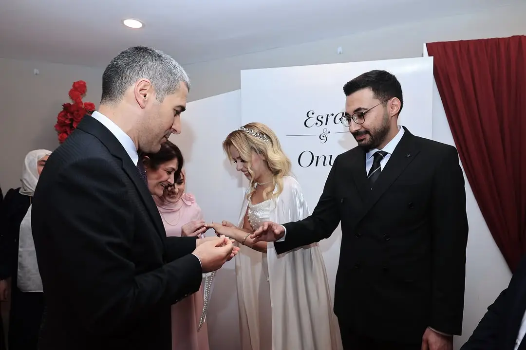 Vali Aktaş, nişan merasimine katıldı