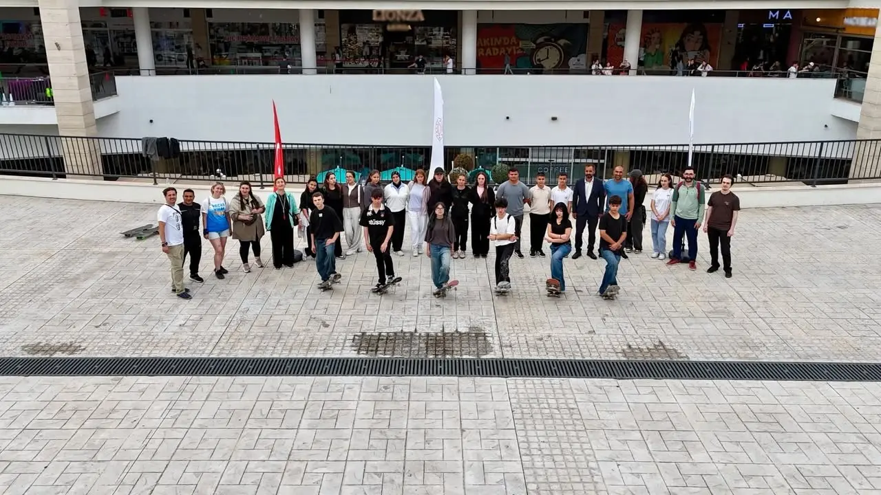 Isparta'da Babalar Günü Kaykay Turnuvası Düzenlendi