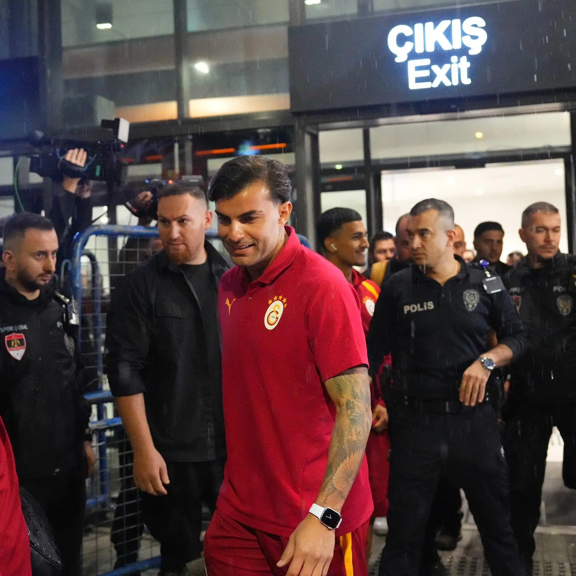 Galatasaray, Trabzon'a özel uçuş gerçekleştirdi
