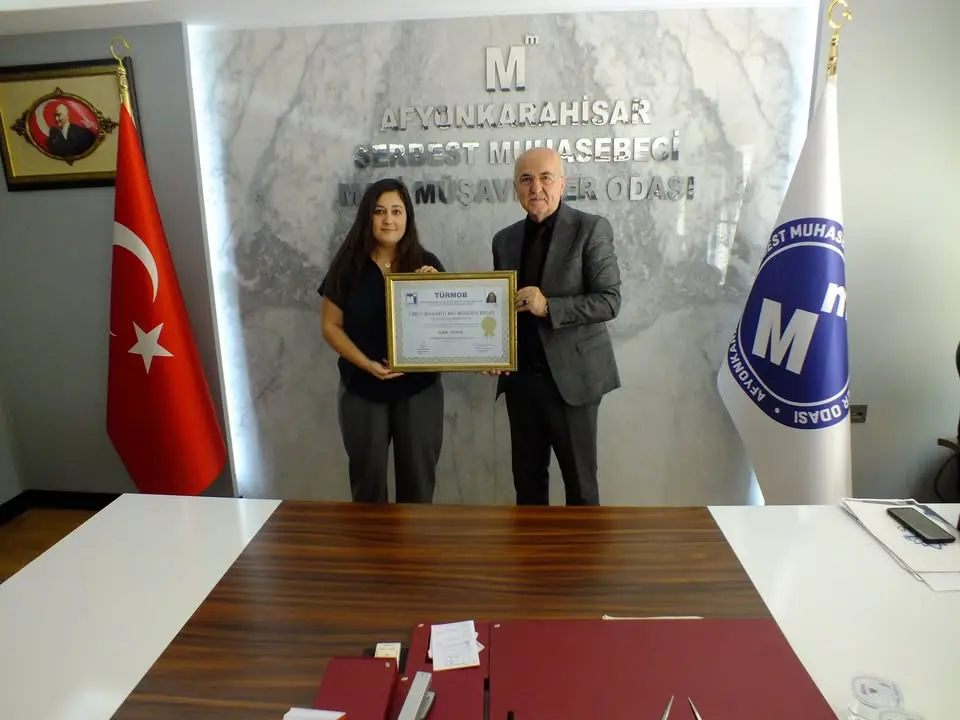 Esra Demir'e Ruhsat Takdim Töreni Düzenlendi