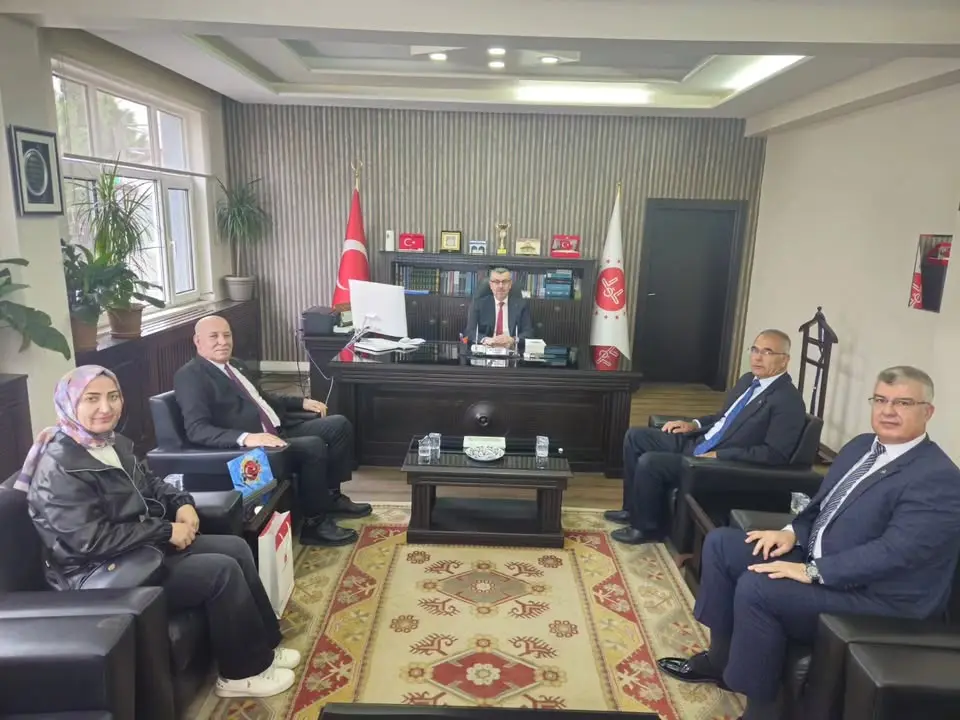MHP Uşak İlçe Başkanı Müftülüğü Ziyaret Etti