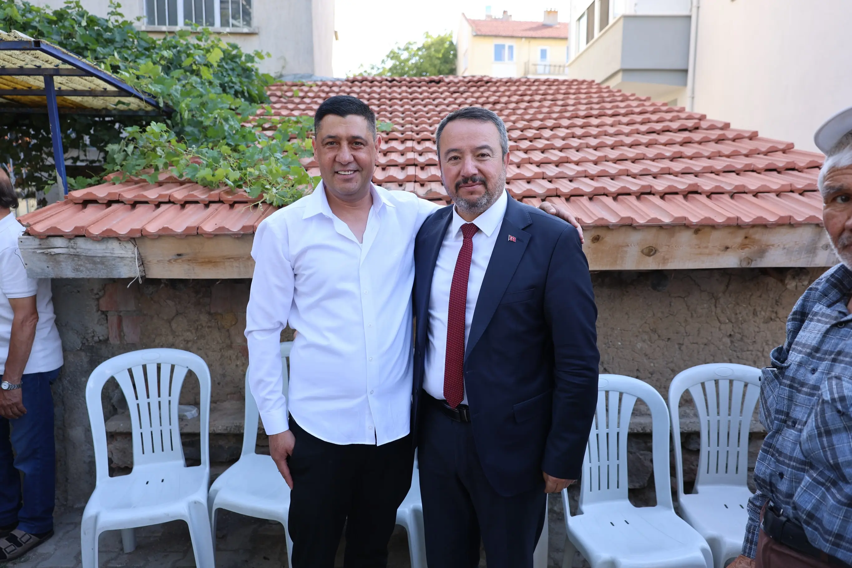 Başkan Öztaş, özel günlerde aileleri yalnız bırakmıyor