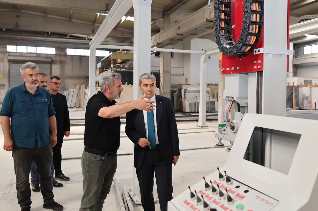 Vali Aktaş, Delta Mermer'i Ziyaret Etti