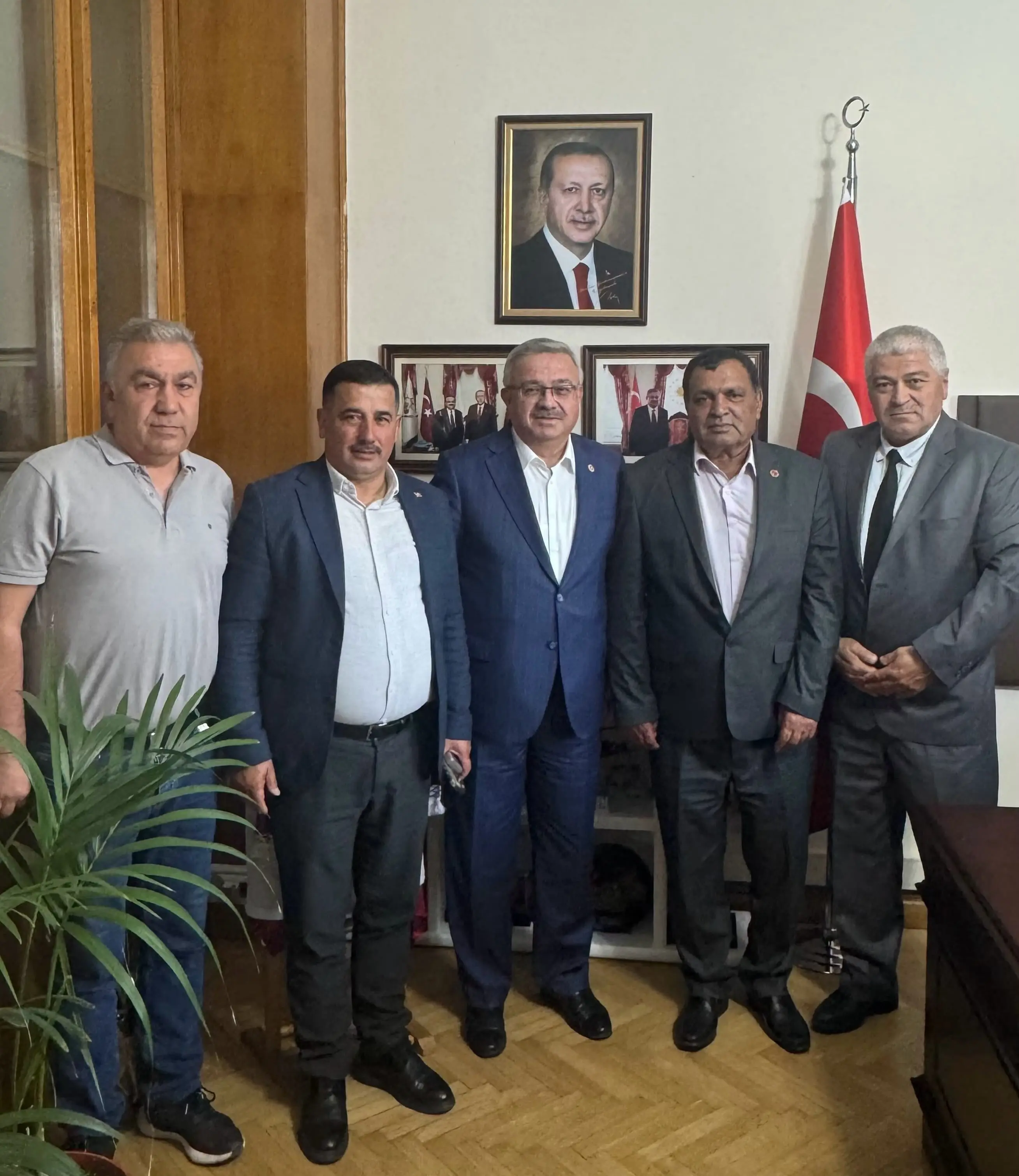Ramazan Coşgun TBMM'de Ziyarette Bulundu
