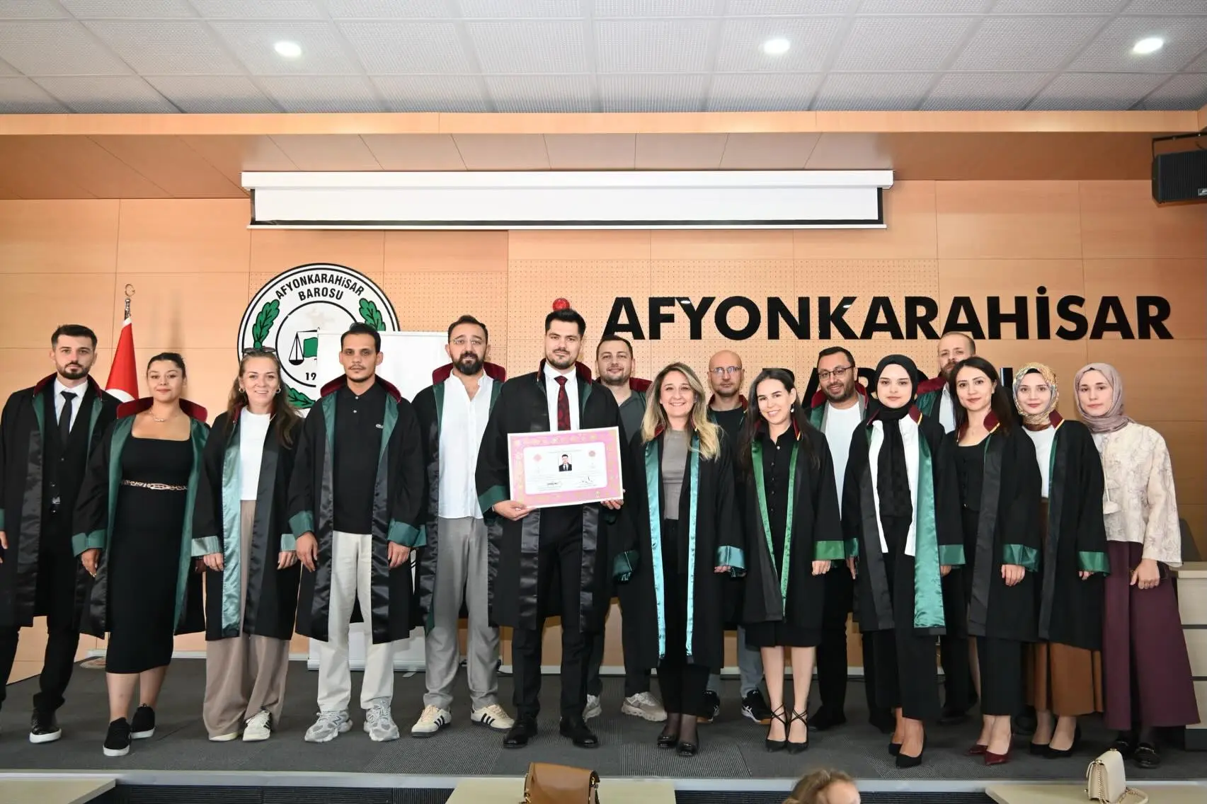 Av. Necati Duman ruhsatını aldı