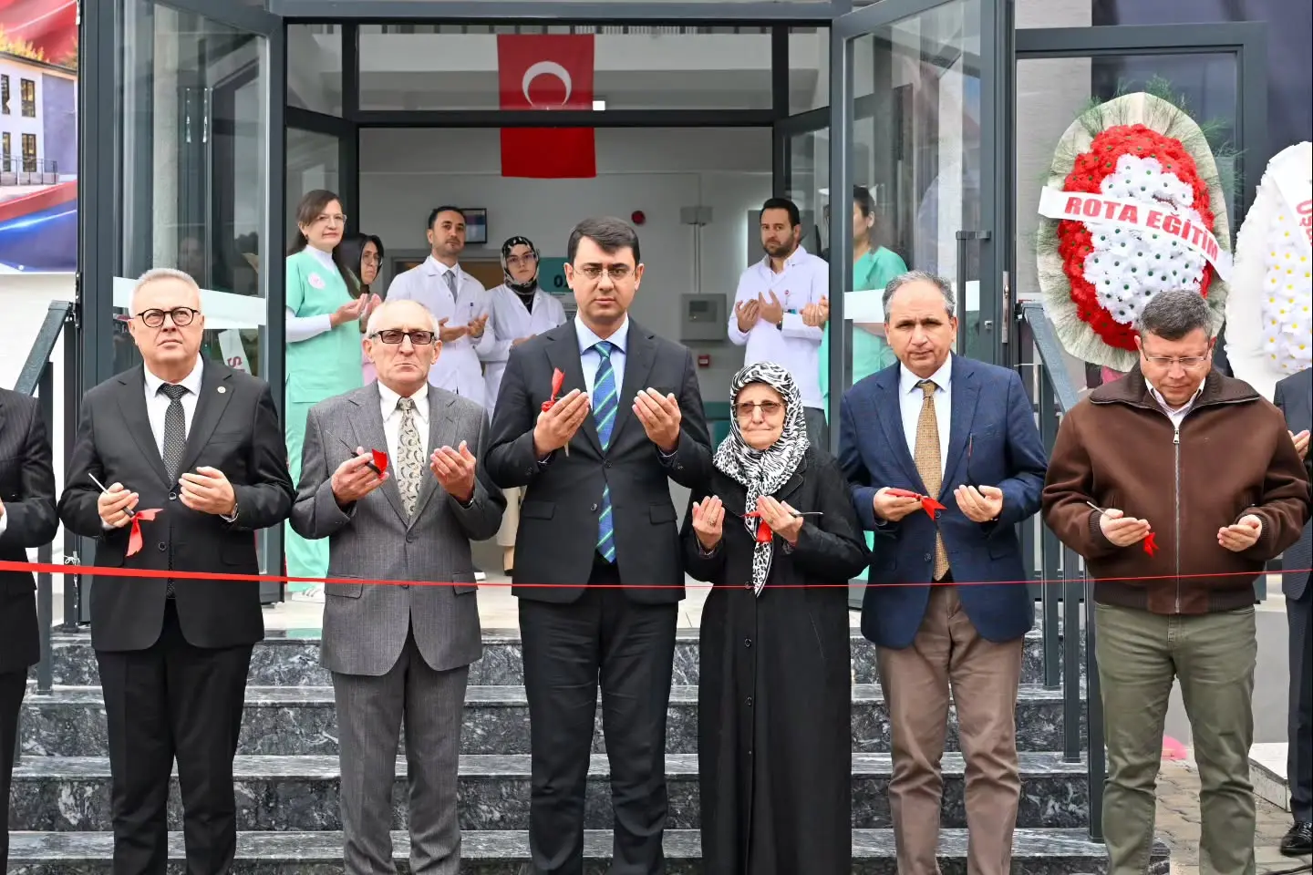 Uşak'ta Yeni Aile Sağlığı Merkezi Açıldı
