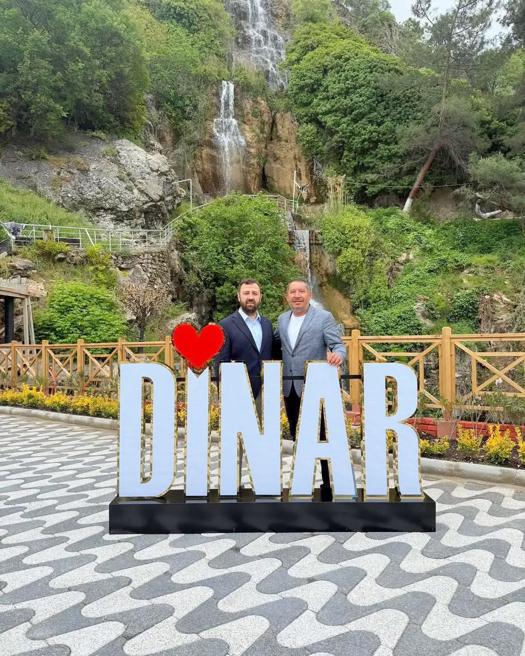 Ak Parti'de Yeni Görevler