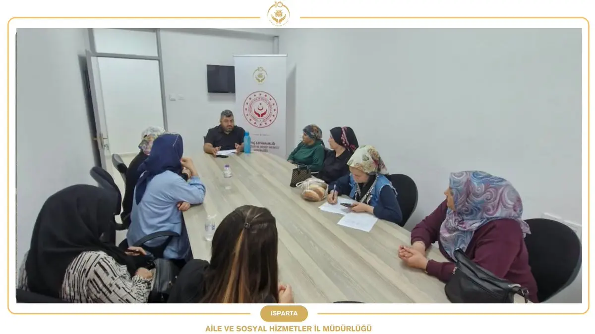 Yalvaç'ta Sosyal Hizmet Semineri Düzenlendi