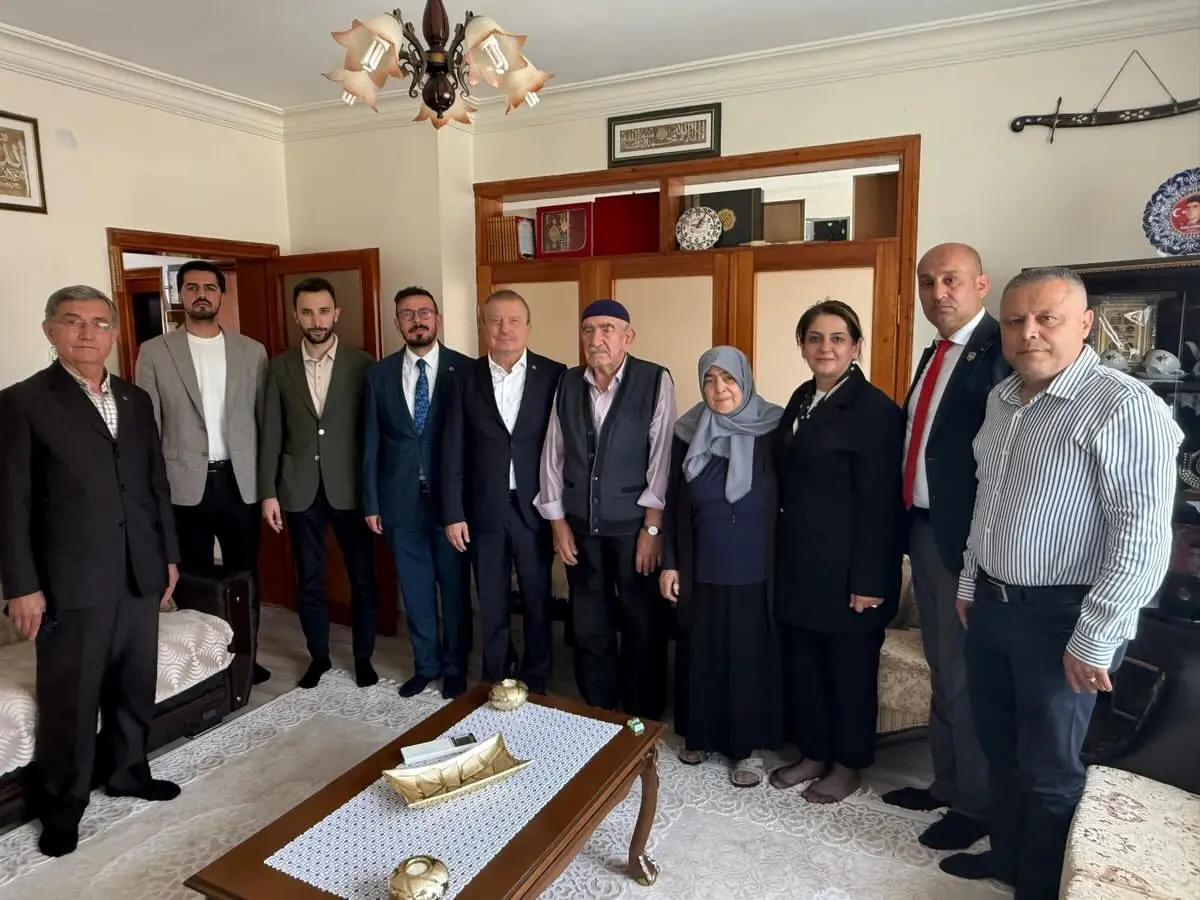 Şehit aileleri ziyaret edildi